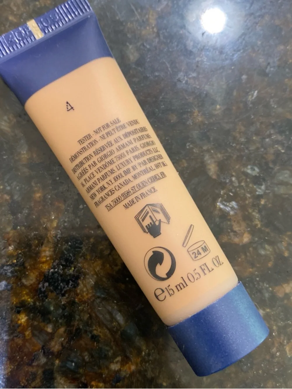 Giorgio Armani Face Fabric Second Skin Makeup - Beige with Blue Cap